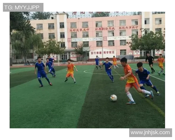 校园足球的魅力与成长启示：一场精彩比赛带来的深刻反思与感悟